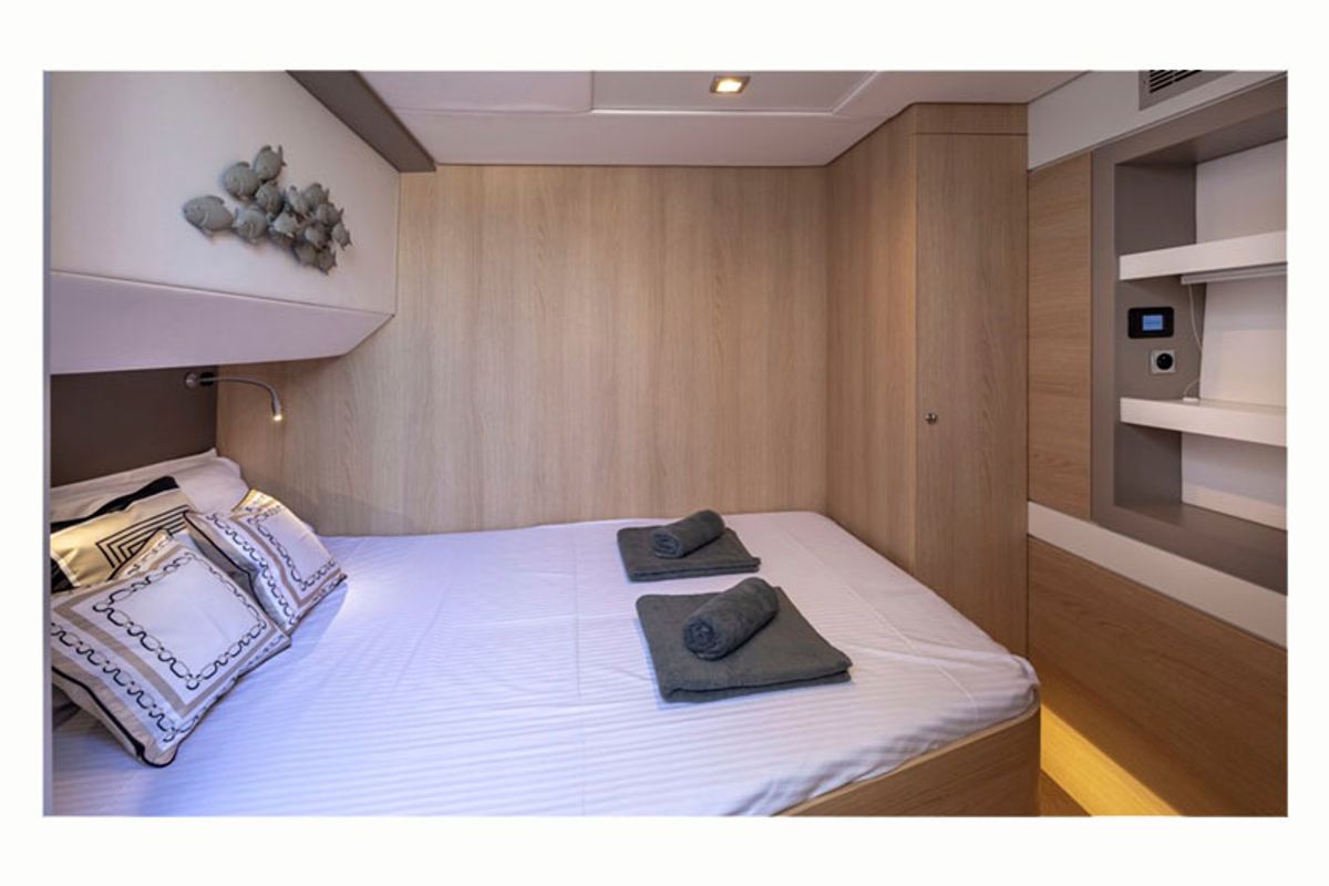 Cabin on License to chill, a Bali 5.4 catamaran at Athens, Greece