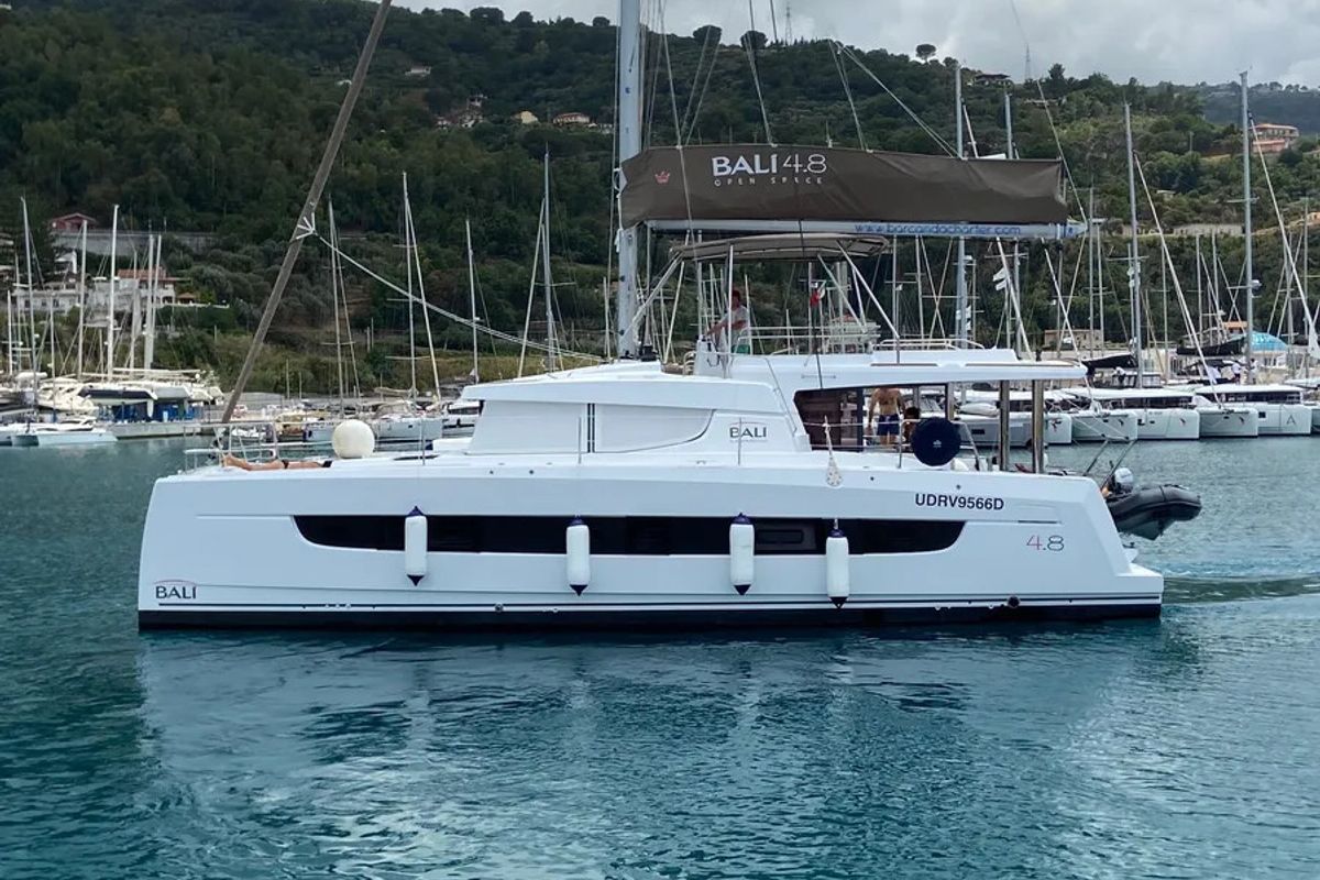 Exterior view of Anna, a Bali 4.8 catamaran at Capo d'Orlando, Italy