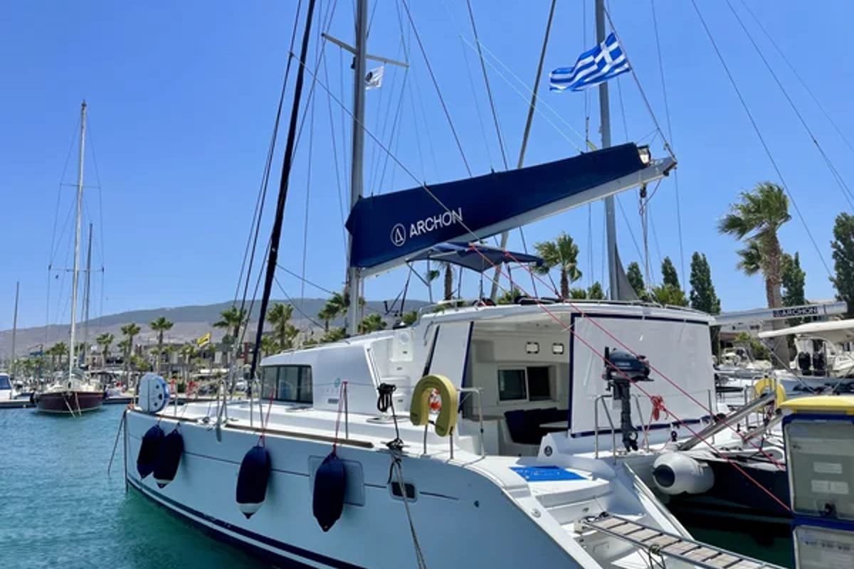 Exterior view of Strawberry, a Lagoon 440 catamaran at Preveza, Greece