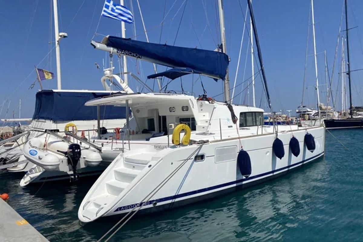 Exterior view of Strawberry, a Lagoon 440 catamaran at Preveza, Greece