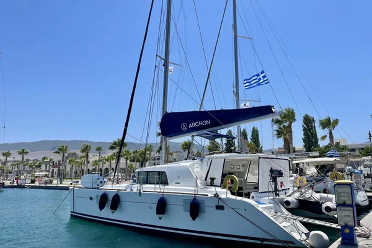 Exterior view of Strawberry, a Lagoon 440 catamaran at Preveza, Greece