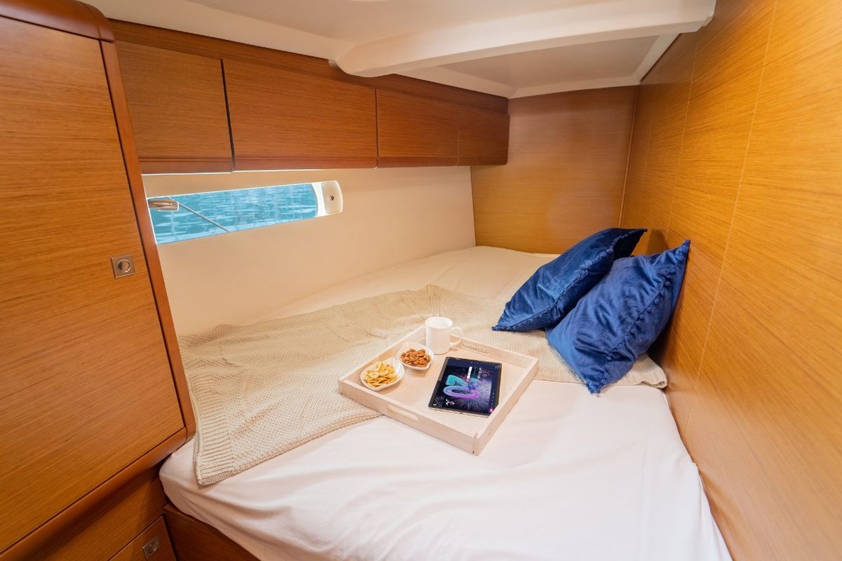 Cabin on Ciao Bao, a Jeanneau Sun Odyssey 519 sailboat at Seget Donji, Croatia
