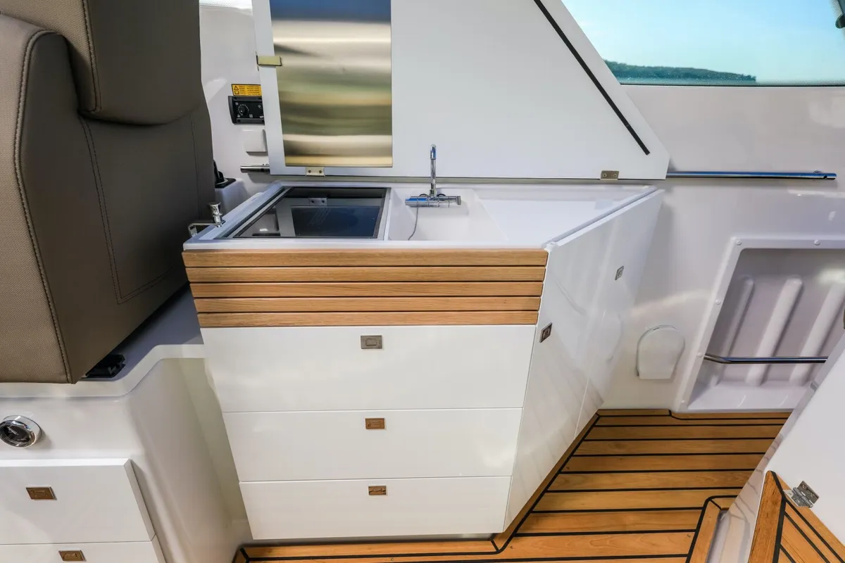 Deck of Mačka Monika, a Flipper 900 ST motorboat at Pirovac, Croatia