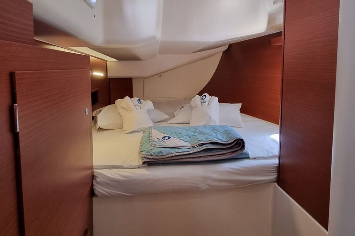 Salon of Melusine, a Hanse Yachts Hanse 458 sailboat at Lavreotiki Municipal Unit, Greece