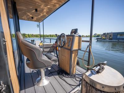 Cockpit of Pina, a Woma D13 motorboat at Fürstenberg/Havel, Germany