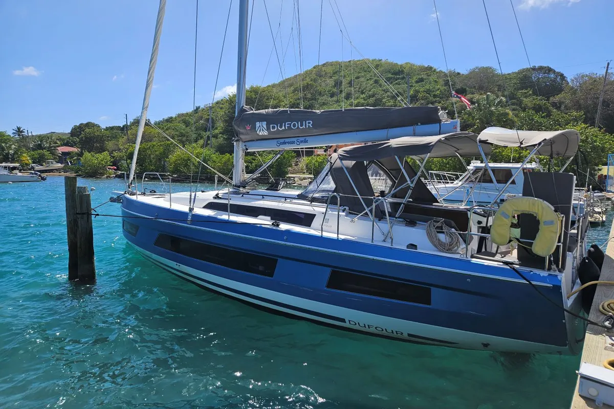 Seabreeze Smile, a Dufour 41 sailboat at Charlotte Amalie, United States