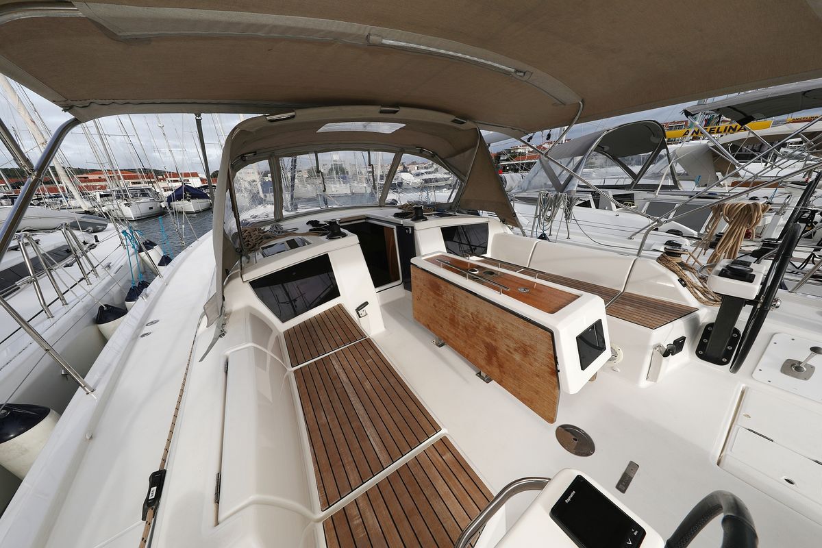 Deck of Seeadler, a Dufour 430 sailboat at Grad Vodice, Croatia