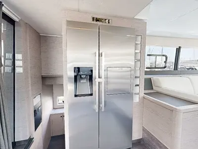 Galley of La Dolce Vita, a Fountaine Pajot MY6 catamaran at Chesapeake, United States