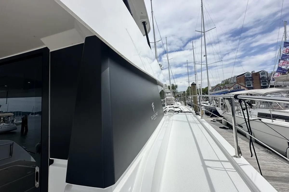 Deck of La Dolce Vita, a Fountaine Pajot MY6 catamaran at Chesapeake, United States