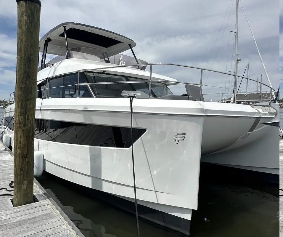 Exterior view of La Dolce Vita, a Fountaine Pajot MY6 catamaran at Chesapeake, United States