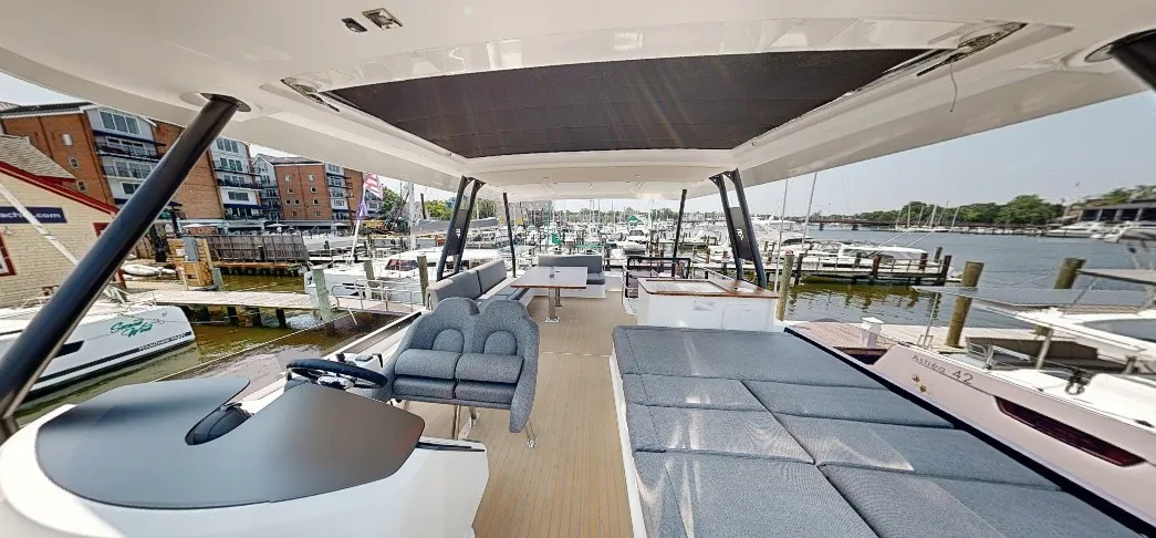 Deck of La Dolce Vita, a Fountaine Pajot MY6 catamaran at Chesapeake, United States