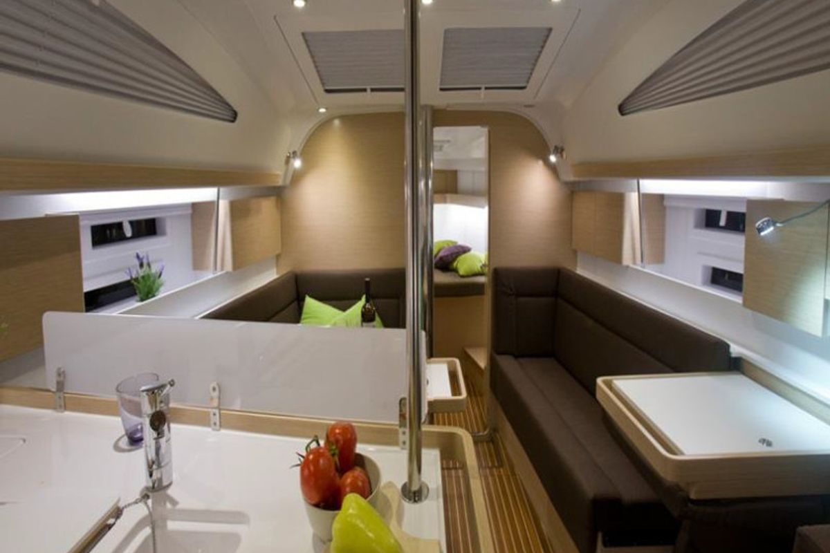 Salon of Giorgia, a Elan Impression 40 sailboat at San Benedetto del Tronto, Italy