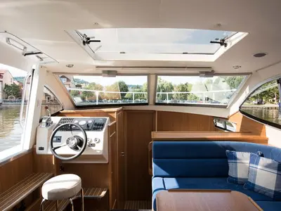 Cockpit of E300-1, a Pénichette Europa E.300 motorboat at Loosdrecht, Netherlands