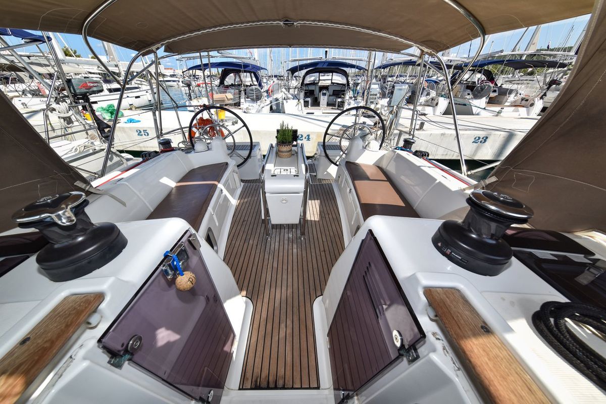 Cockpit of Pižulot, a Jeanneau Sun Odyssey 449 sailboat at Općina Sukošan, Croatia