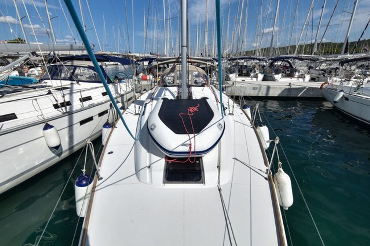 Deck of Pižulot, a Jeanneau Sun Odyssey 449 sailboat at Općina Sukošan, Croatia