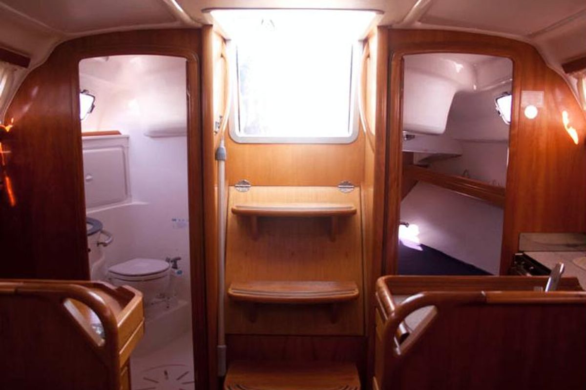 Salon of ANA, a Bavaria 30 Cruiser sailboat at Grad Labin, Croatia