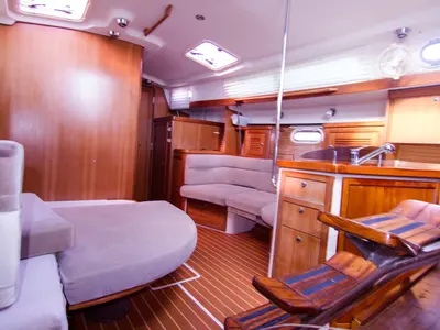 Salon of Vag Alame, a Catalina Yachts Catalina 375 sailboat at Baan Salak Phet, Thailand