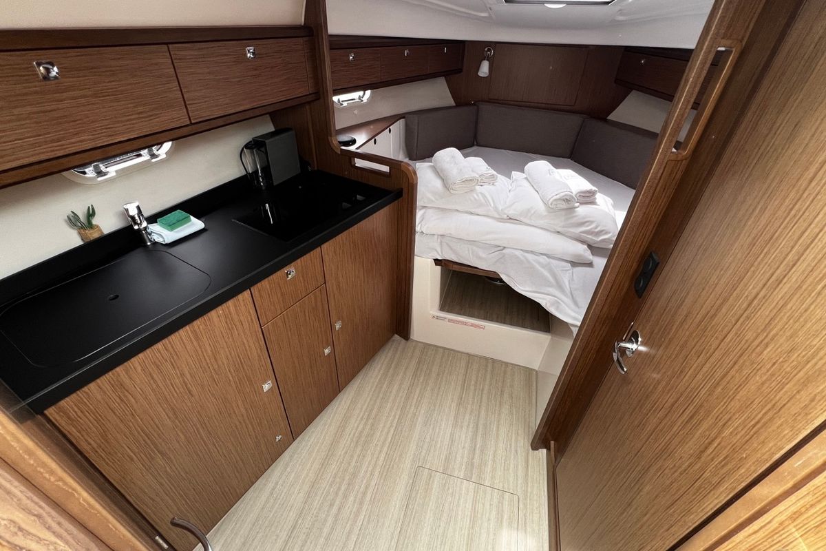 Cabin on Denver, a Bavaria S29+ motorboat at Grad Biograd na Moru, Croatia
