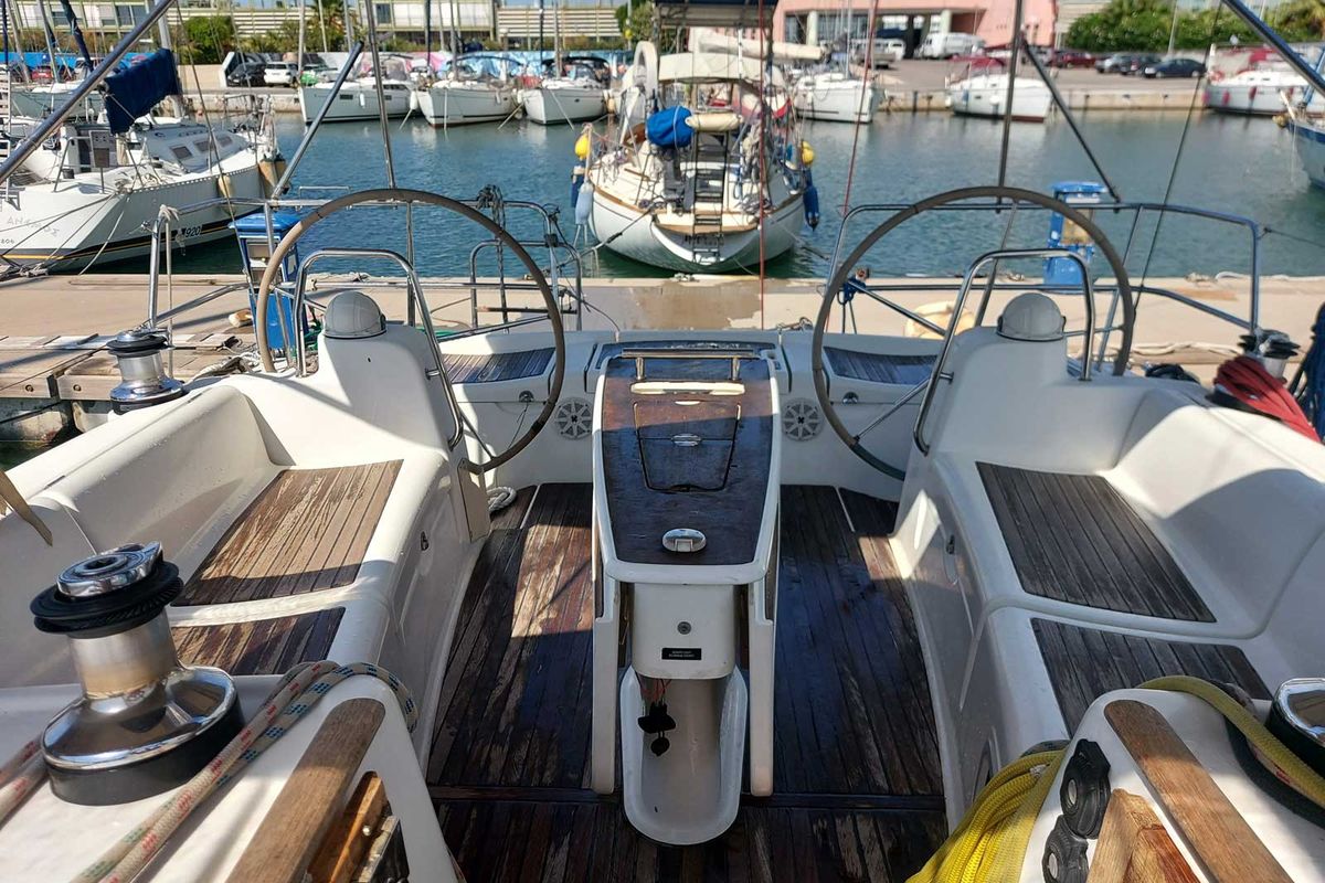 Cockpit of Onar, a Beneteau Oceanis 43 sailboat at Marina Delta Kallithea, Greece