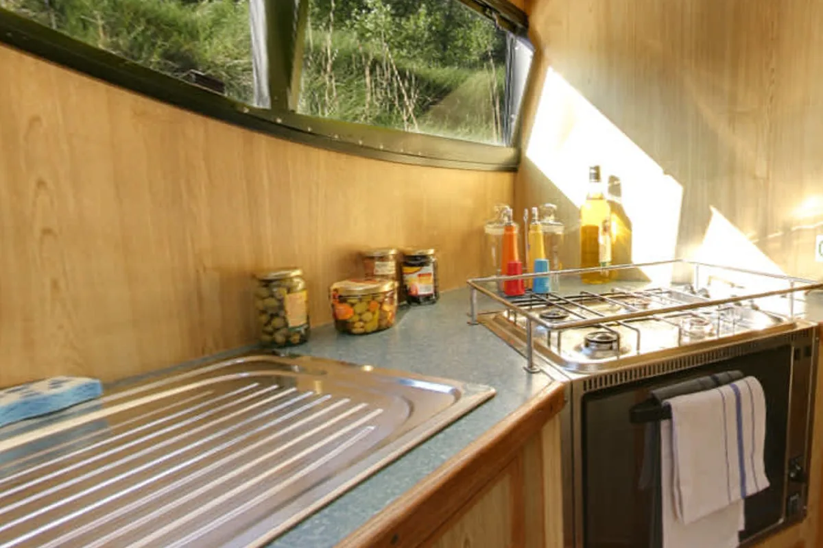 Galley of Caprice - Comfort 27, a Cygnet Caprice motorboat at Frankfort, United States