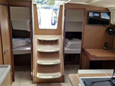 Salon of Sali, a Beneteau Oceanis 40.1 sailboat at Općina Medulin, Croatia