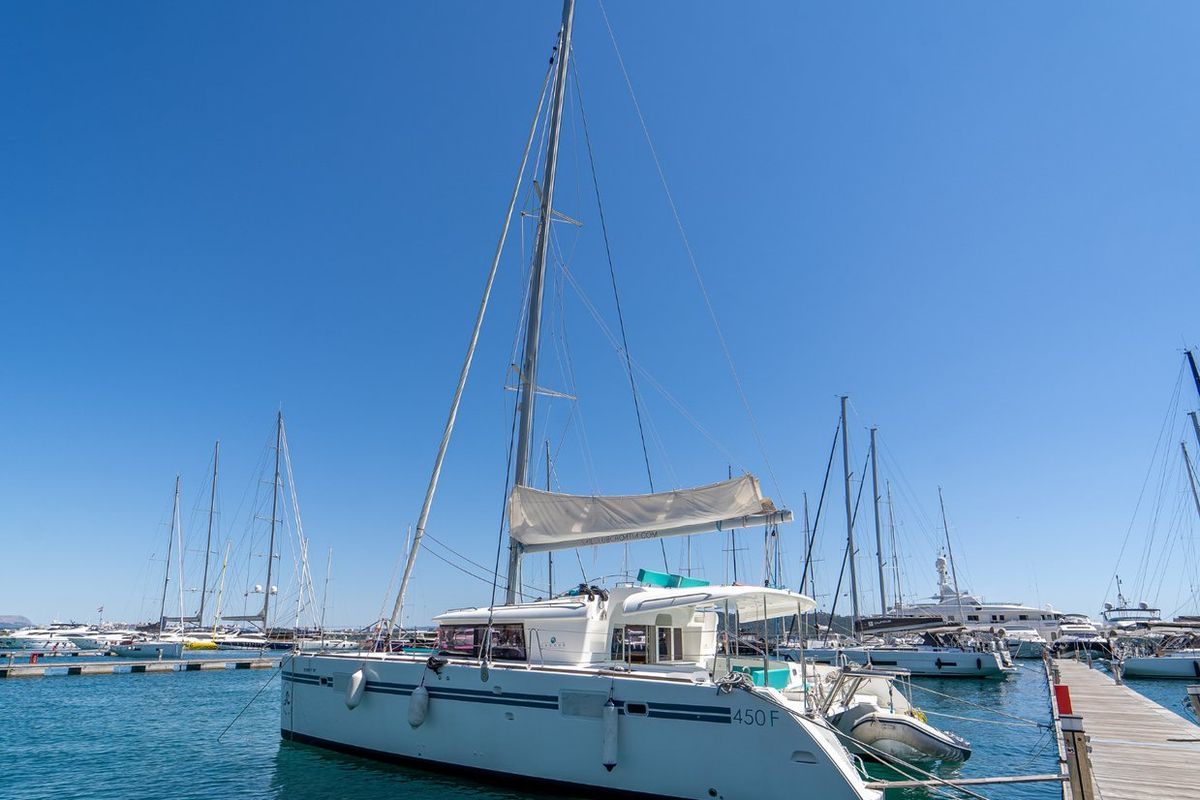 Exterior view of Orlando, a Lagoon 450 F catamaran at Grad Kaštela, Croatia