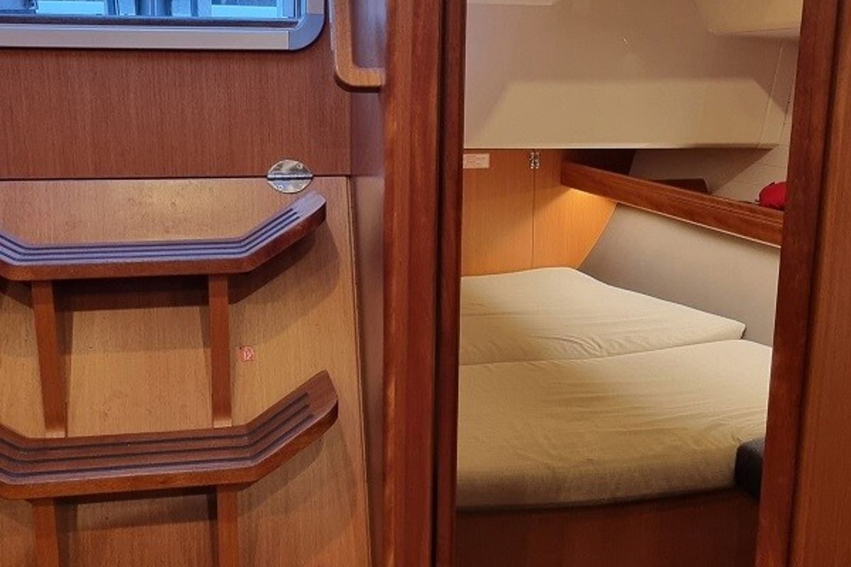 Cabin on Wajra, a Bavaria 46 sailboat at Gdańsk, Poland