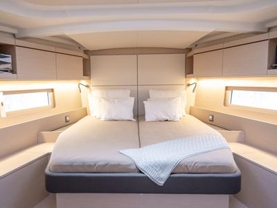 Cabin on Nalu, a Beneteau Oceanis 46.1 sailboat at Općina Medulin, Croatia