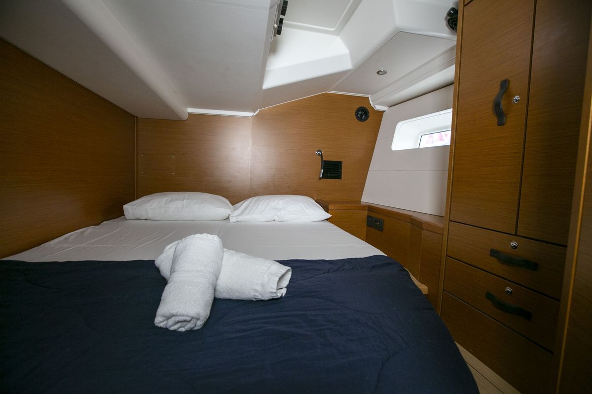 Cabin on Amazing Elli, a Jeanneau 54 sailboat at Volos Municipality, Greece