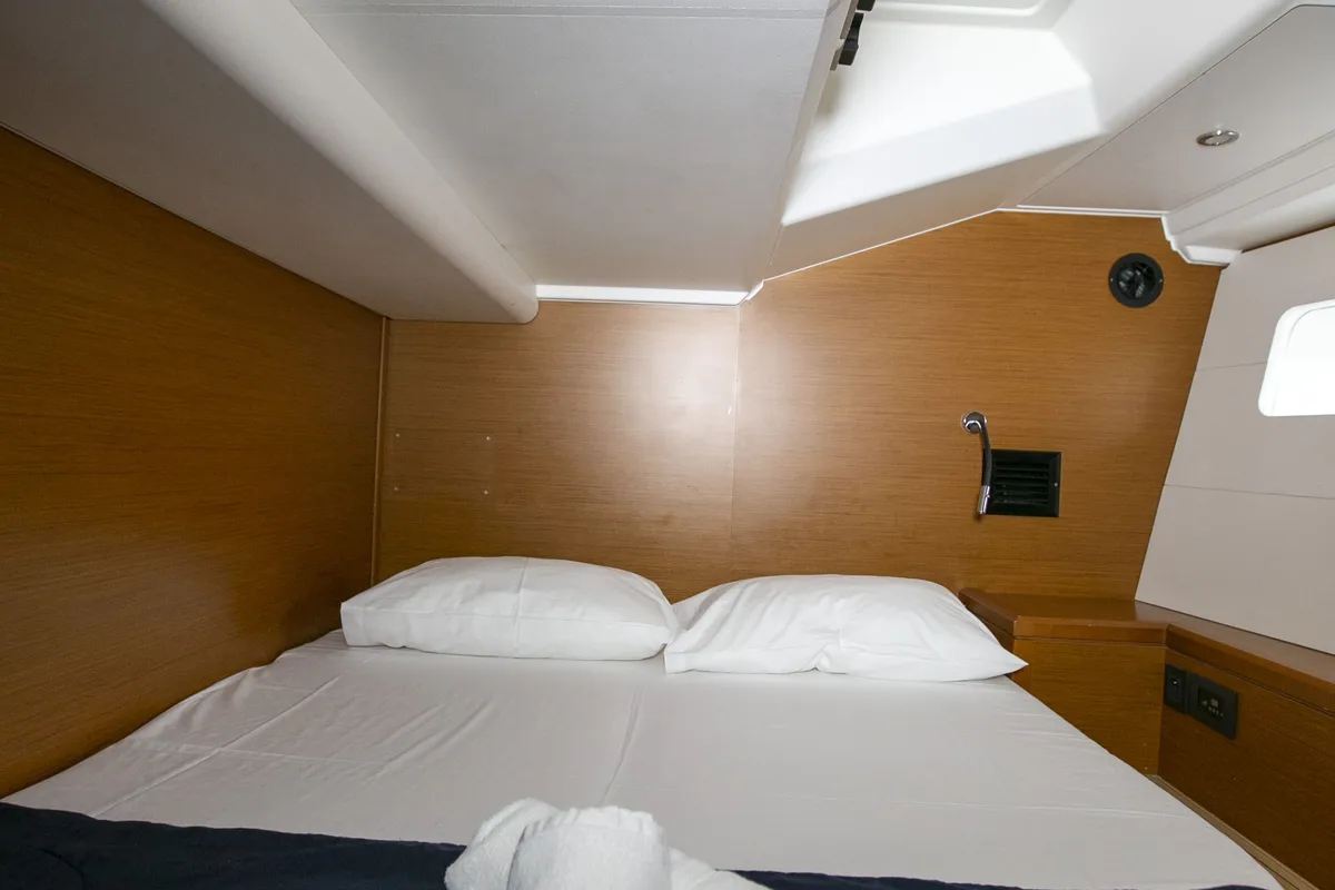 Cabin on Amazing Elli, a Jeanneau 54 sailboat at Volos Municipality, Greece