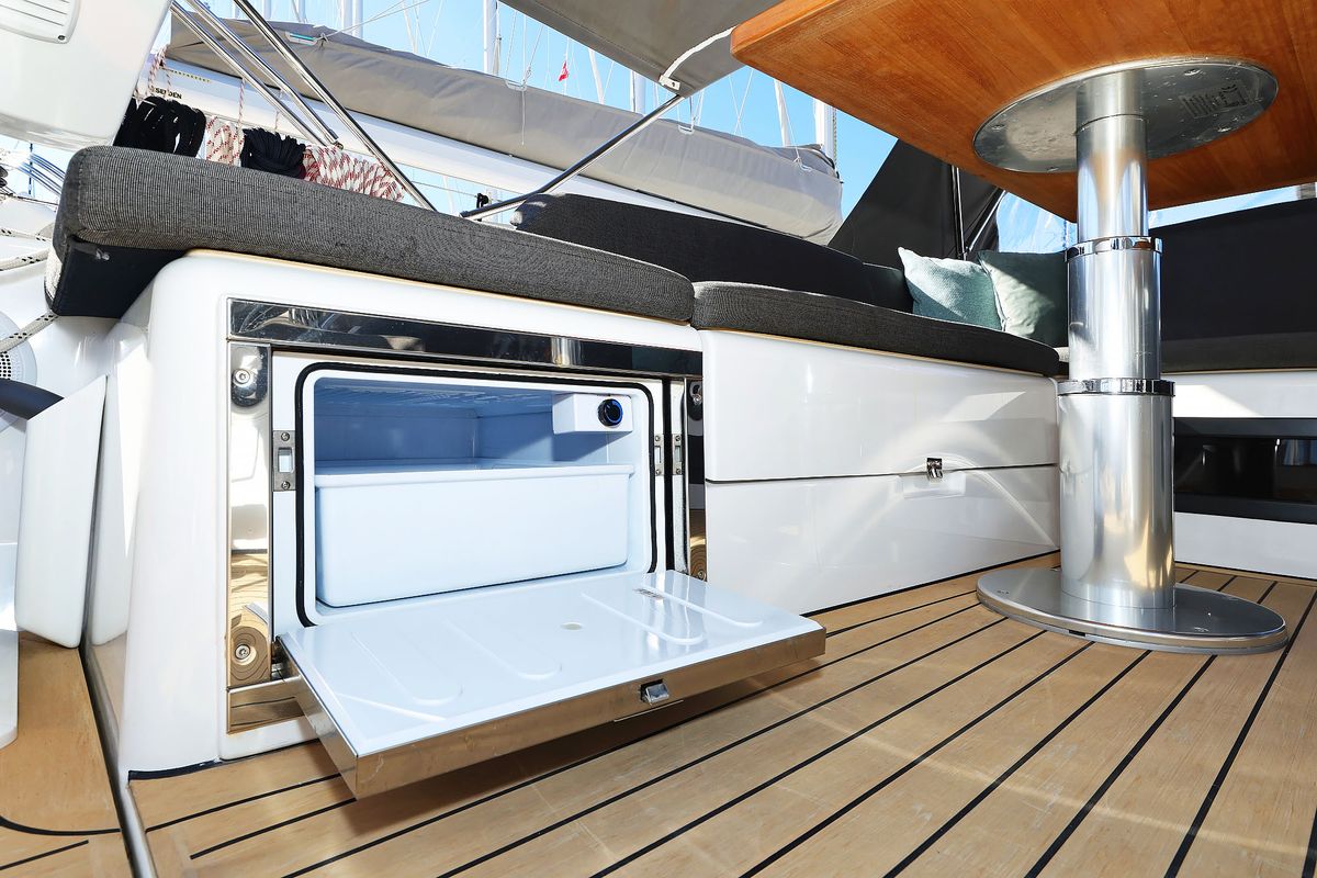 Blondie - Ow, a Hanse Yachts Hanse 460 sailboat at Grad Kaštela, Croatia