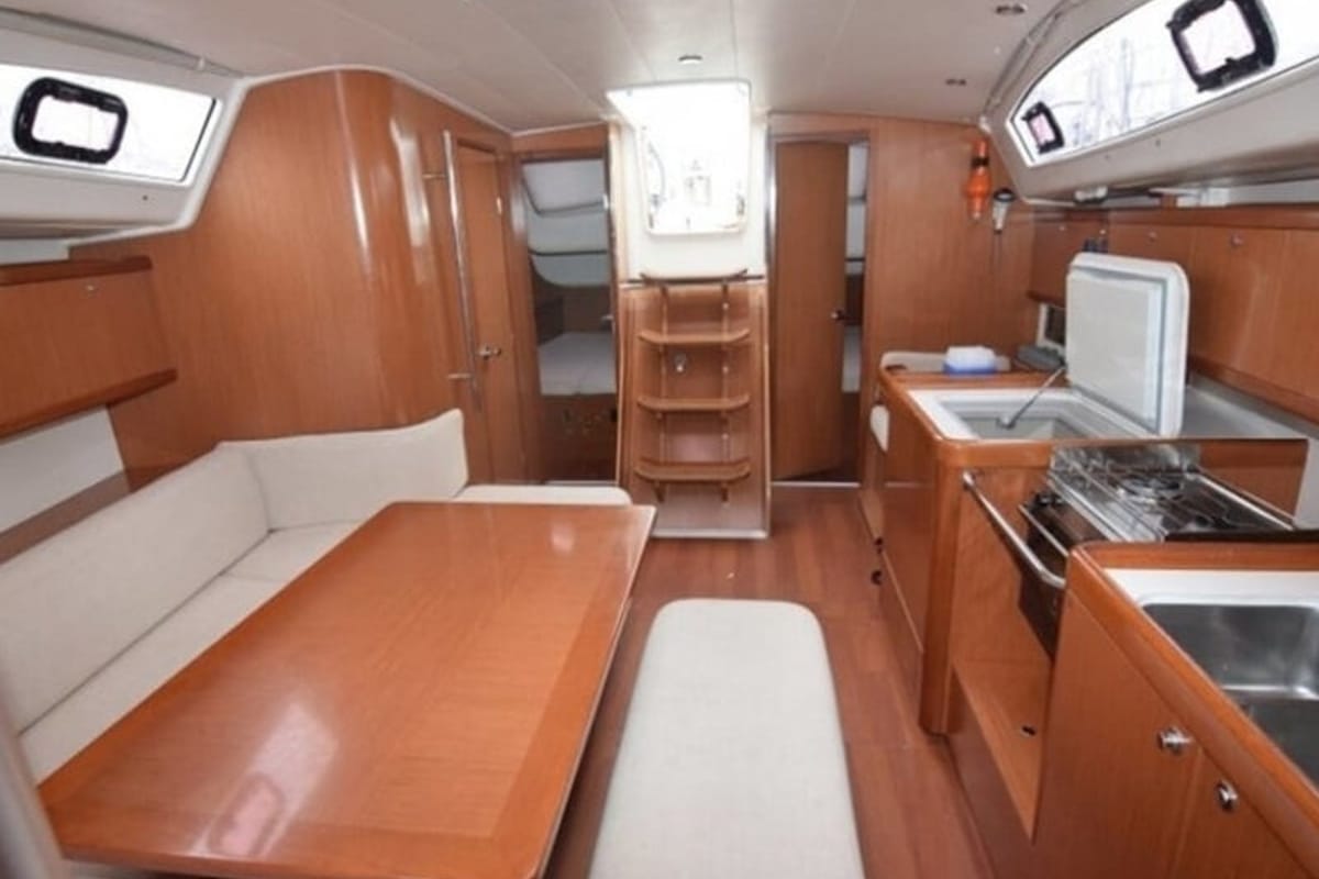 Salon of Anassa, a Beneteau Oceanis 40 sailboat at Volos Municipality, Greece