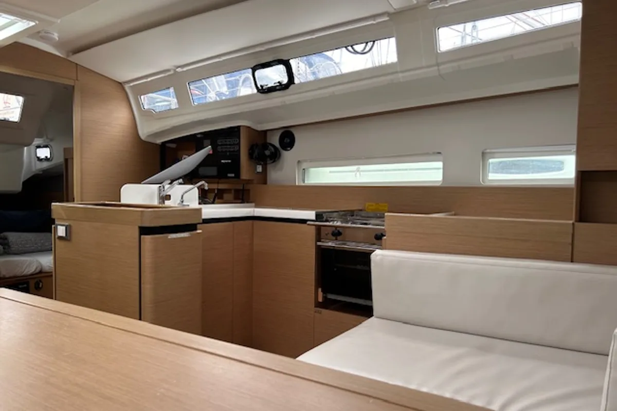 Galley of Tomeu, a Jeanneau Sun Odyssey 410 sailboat at Elephant Butte Estates, United States