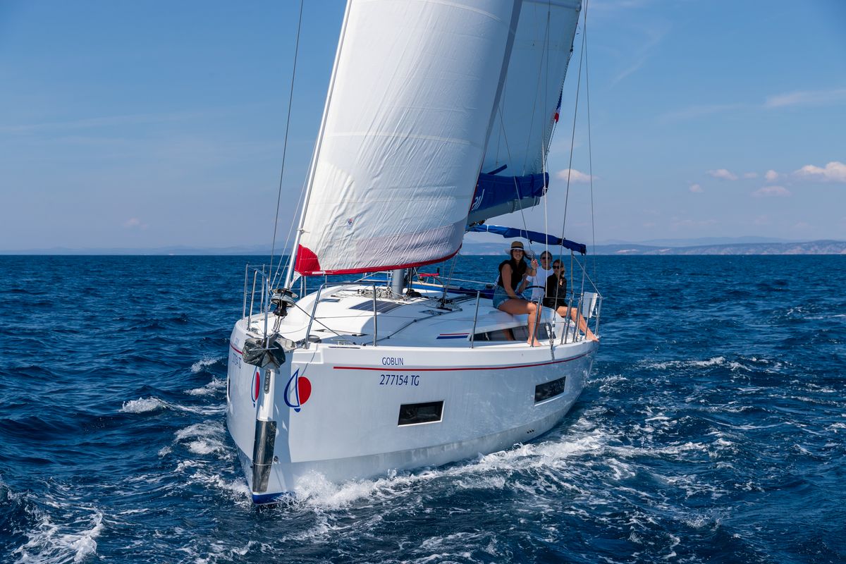Exterior view of Sunsail 42 Premium, a Beneteau Oceanis 40.1 sailboat at Road Town, British Virgin Islands