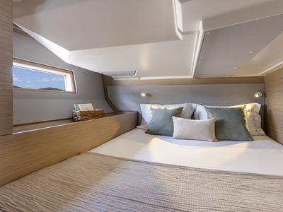 Cabin on Margarita, a Beneteau Oceanis 52 sailboat at Olbia, Italy