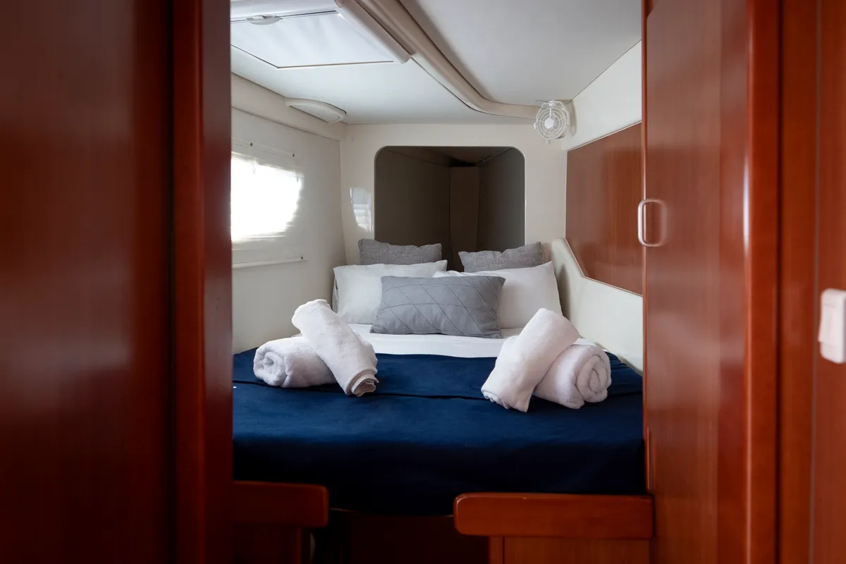 Cabin on Tongaroa, a Leopard 44 catamaran at el Masnou, Spain