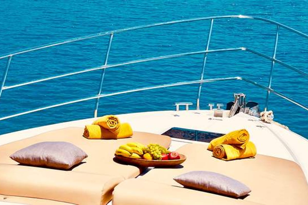 Azimut, a Azimut 58 motorboat at Mykonos, Greece