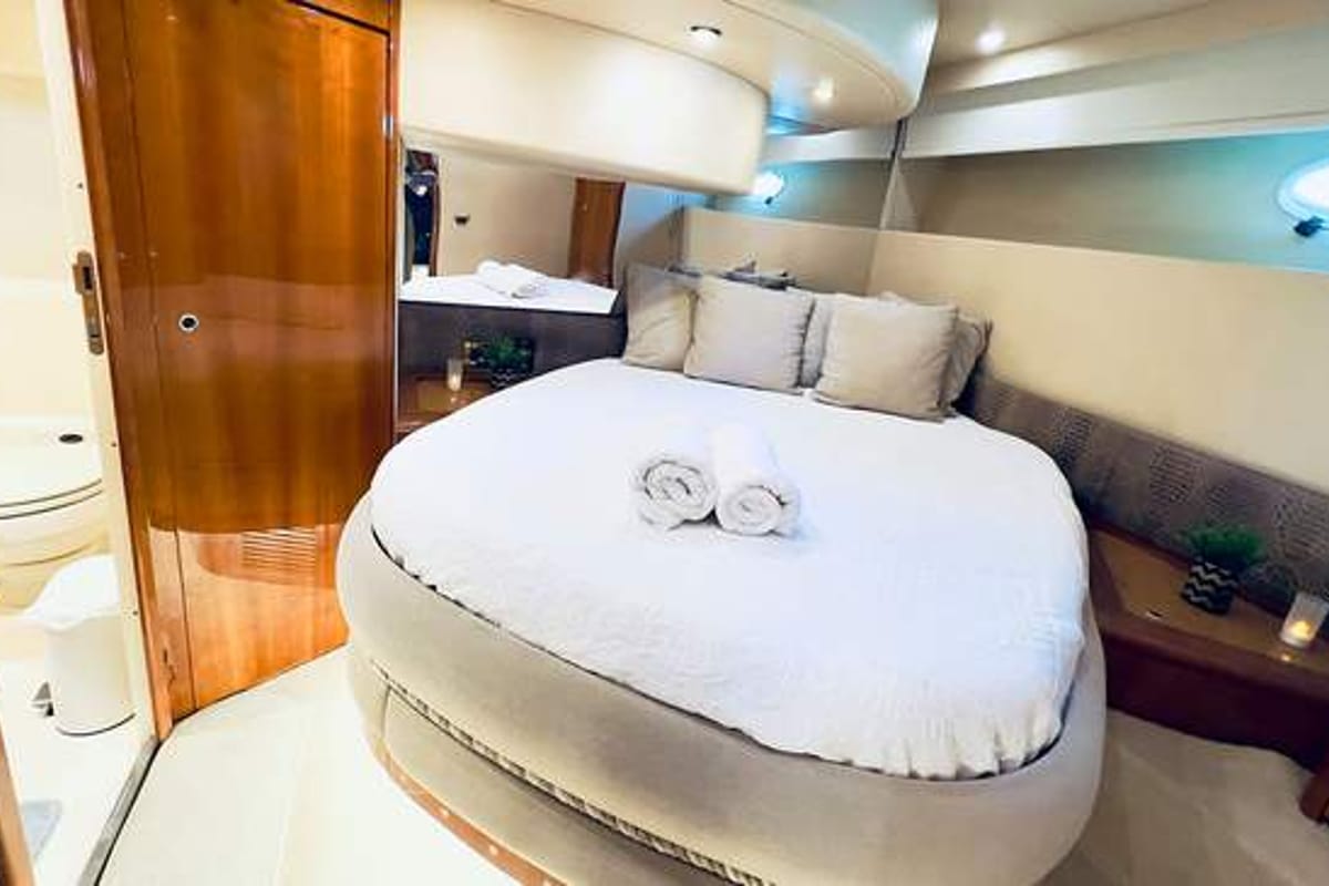 Azimut, a Azimut 58 motorboat at Mykonos, Greece