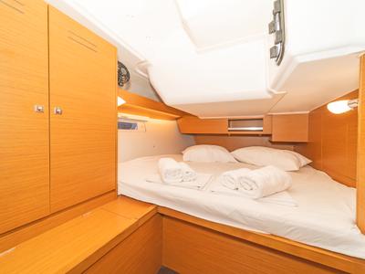 Cabin on Hierax, a Dufour 430 sailboat at Volos Municipality, Greece