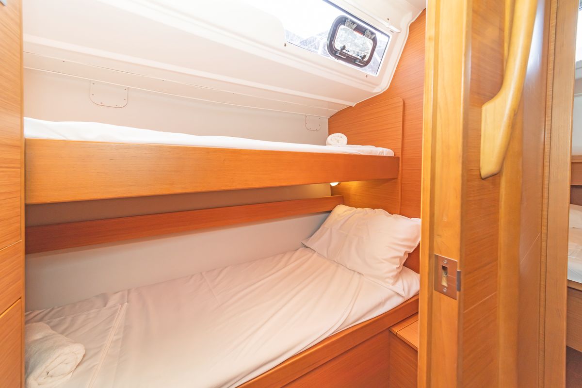 Cabin on Hierax, a Dufour 430 sailboat at Volos Municipality, Greece