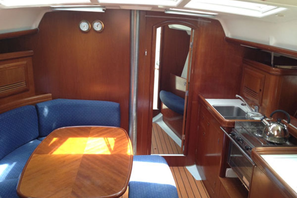 Salon of Hinitsa, a Beneteau Oceanis 393 sailboat at Gouvia, Greece