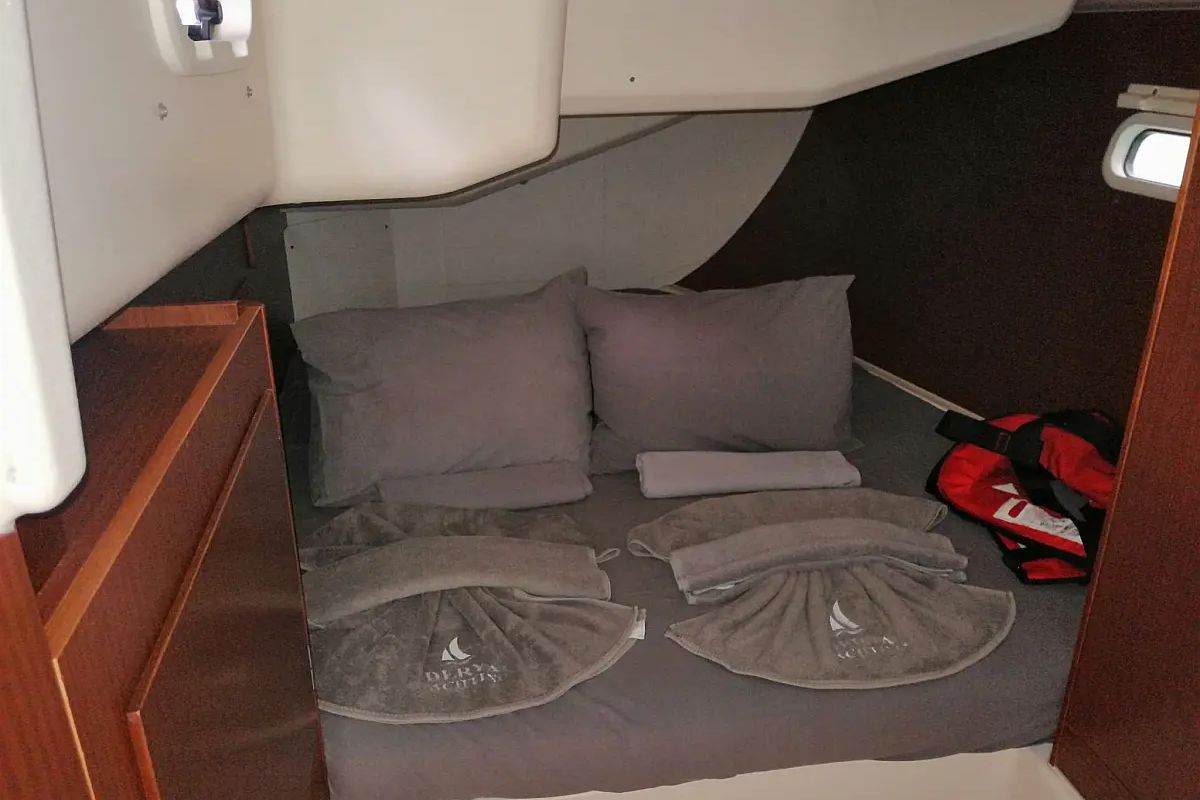 Cabin on Piri Reis II, a Hanse Yachts Hanse 455 sailboat at Fethiye, Turkey