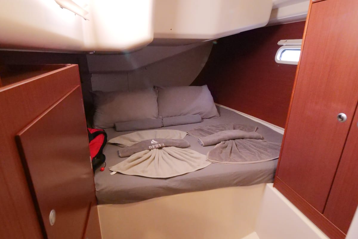 Cabin on Piri Reis II, a Hanse Yachts Hanse 455 sailboat at Fethiye, Turkey