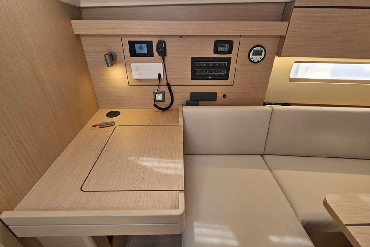 Salon of Dream Weaver, a Beneteau Oceanis 40.1 sailboat at Zadar, Croatia