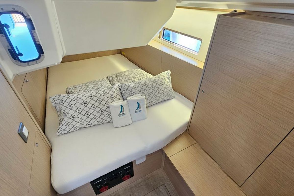 Cabin on Dream Weaver, a Beneteau Oceanis 40.1 sailboat at Zadar, Croatia