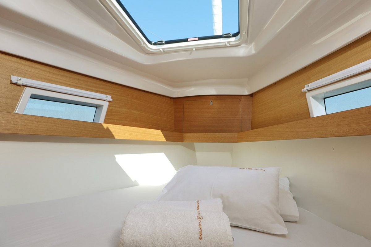 Cabin on Luna, a Elan Impression 45.1 sailboat at Grad Šibenik, Croatia