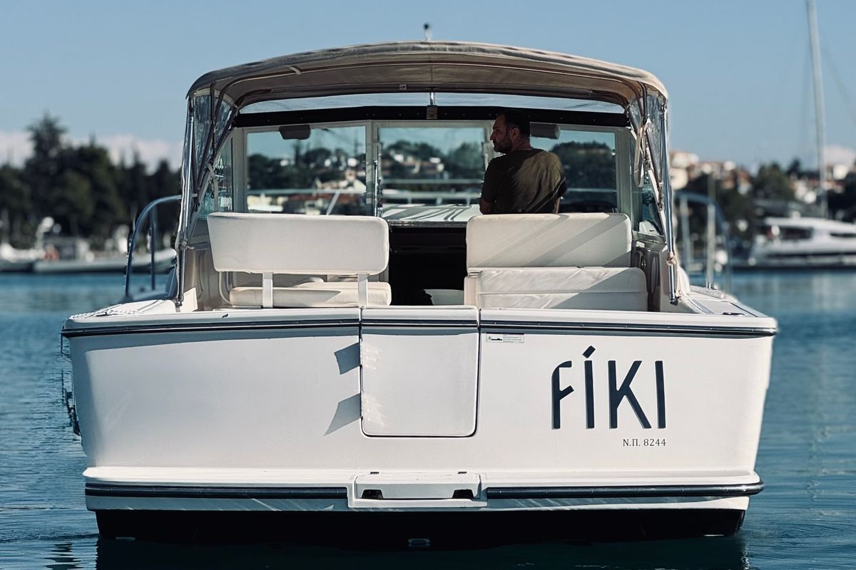 Exterior view of Fiki, a Tiara Yachts Tiara 2900 Coronet motorboat at Municipal Unit of Kranidi, Greece