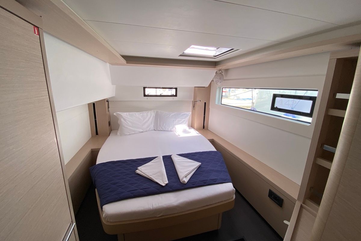 Cabin on Cresta Bianca, a Lagoon 46 catamaran at Olbia, Italy