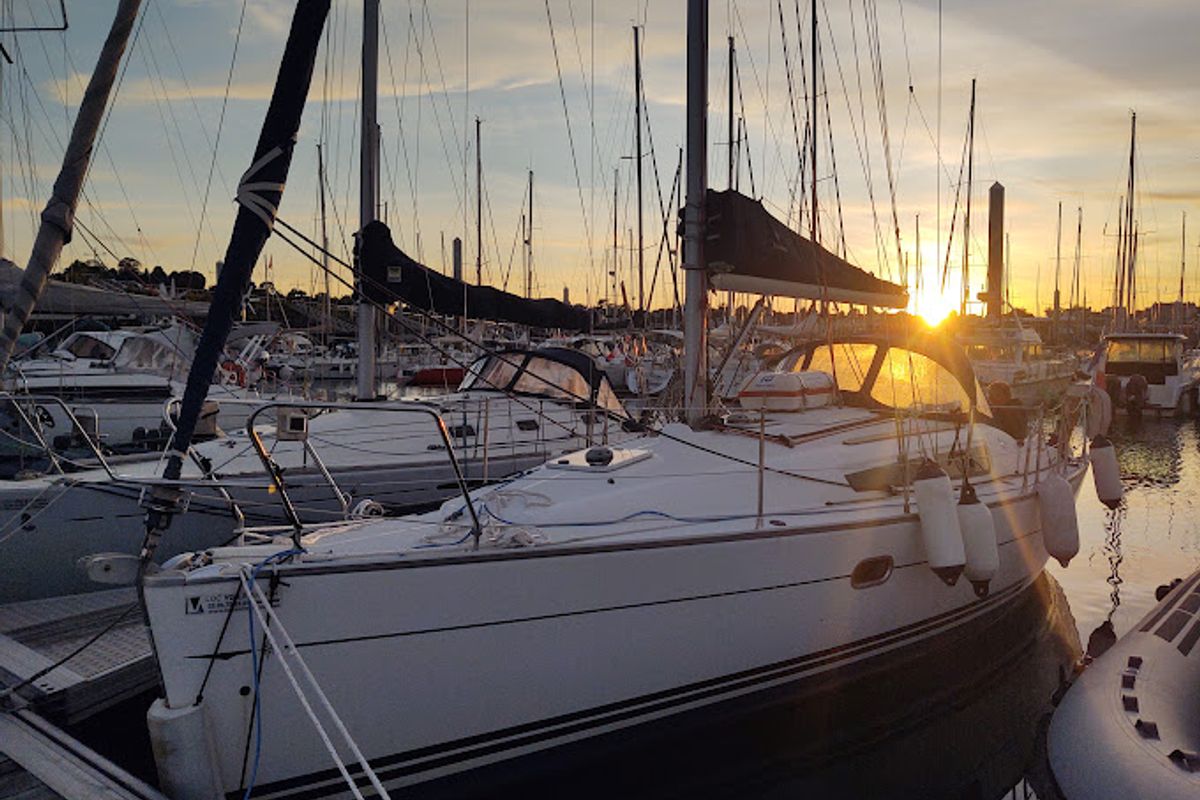 Exterior view of Jami 3, a Jeanneau Sun Odyssey 32i sailboat at Saint-Cast-le-Guildo, France