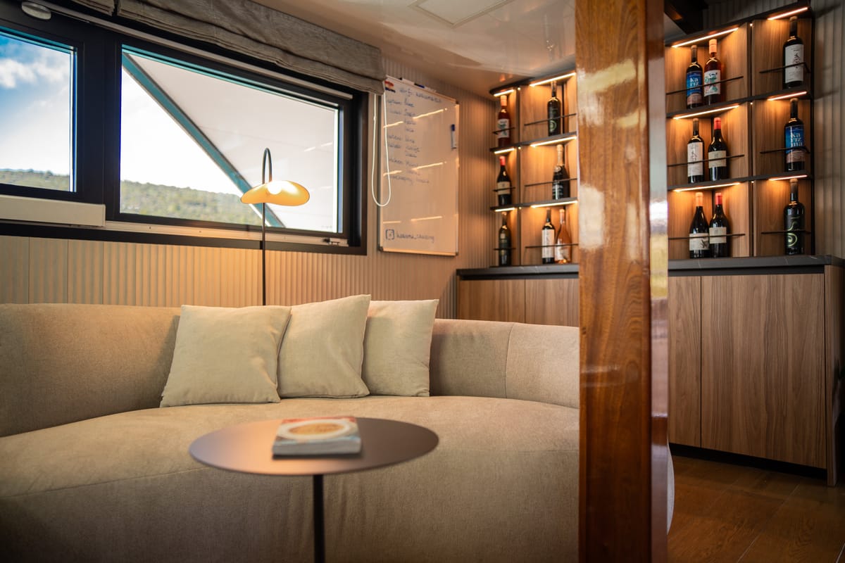 Salon of Karizma, a Gulet Motoryacht yacht at Split, Croatia